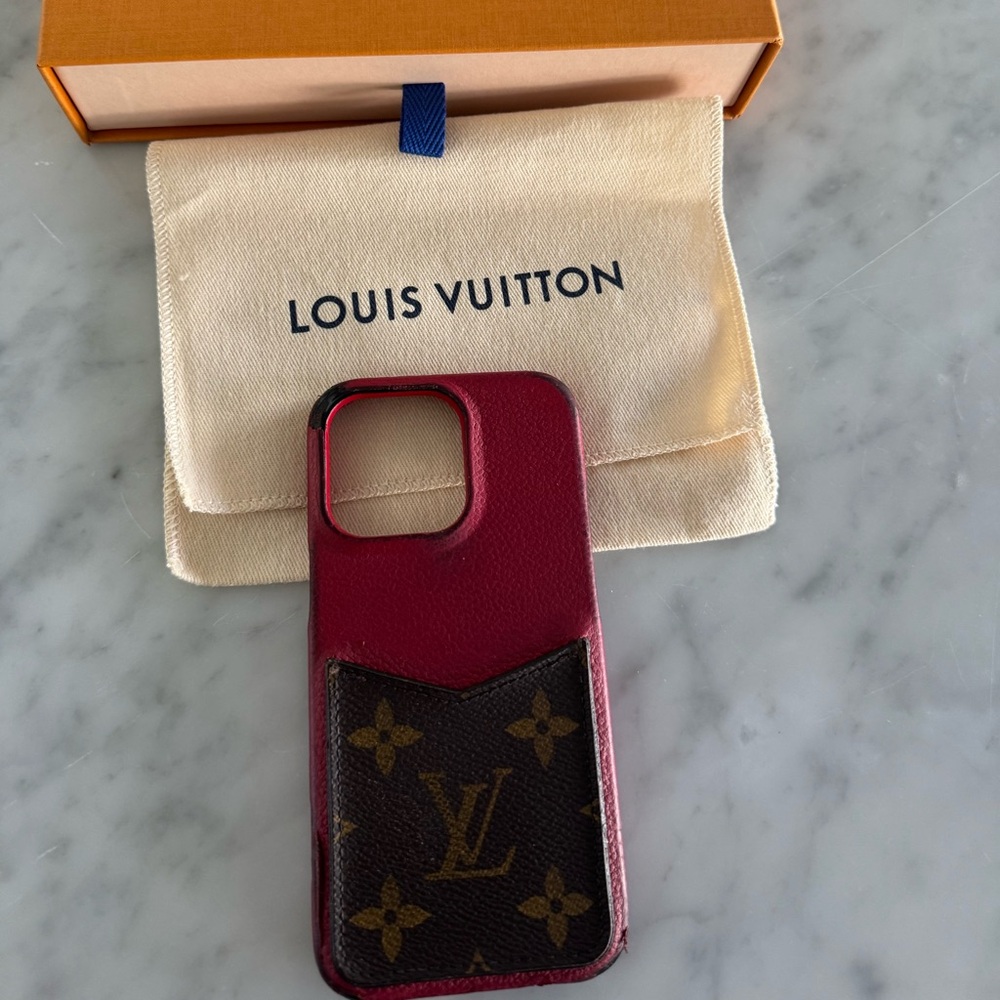 Louis Vuitton iphone 13 pro case